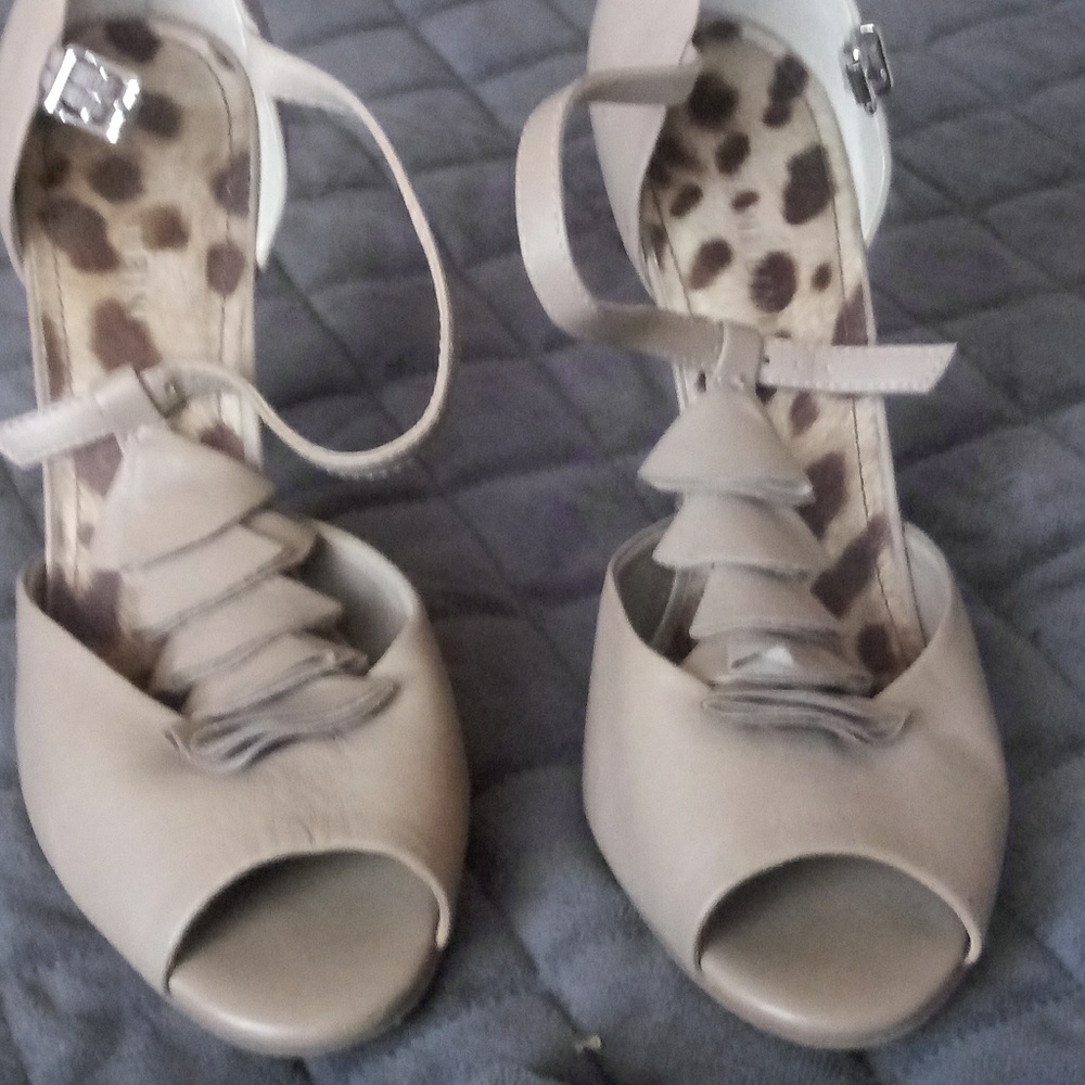 Women's Shoes